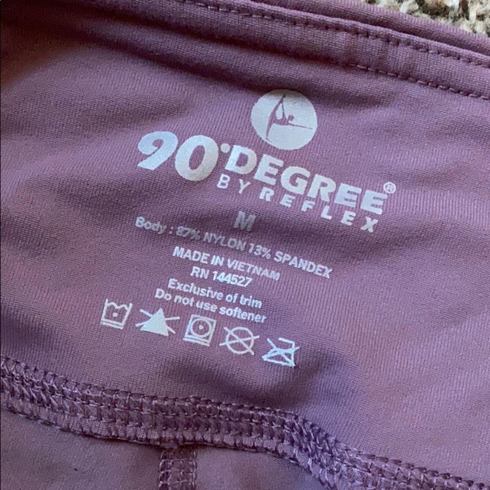 90 Degree by Reflex Leggings. - Picture 3 of 4